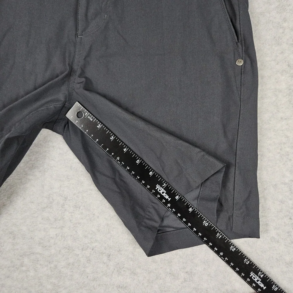 Vuori (Mens 30) Charcoal Gray Meta 8